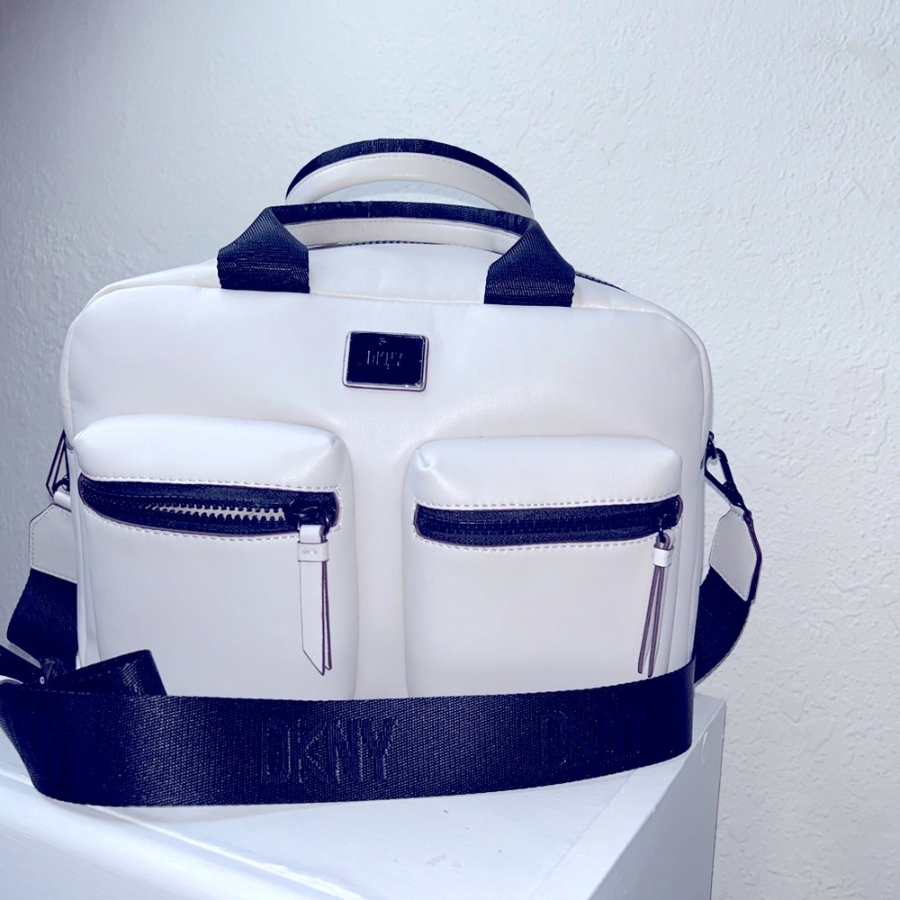 DKNY